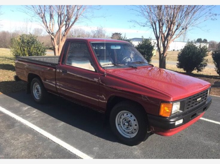 Thumbnail Photo undefined for 1986 Toyota Hilux